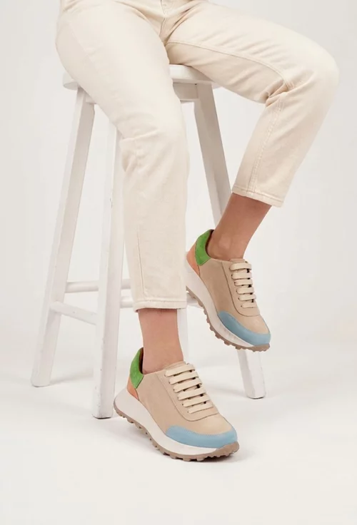 Pantofi dama bej cu detalii colorate din piele intoarsa