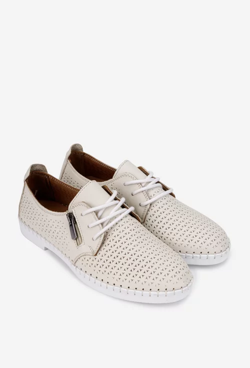 Pantofi dama bej din piele cu model perforat