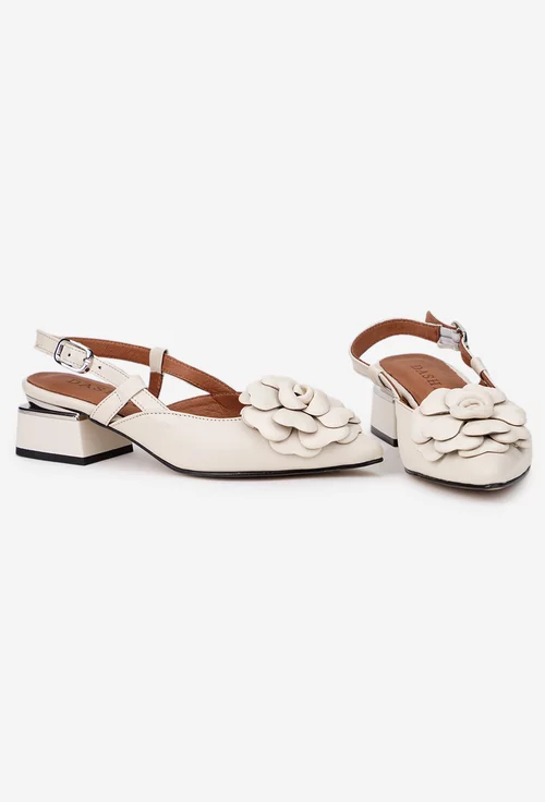 Pantofi dama bej din piele cu ornament floare