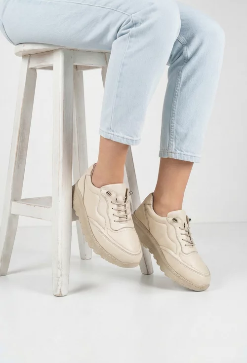 Pantofi dama bej din piele naturala