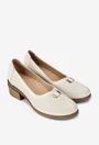 Pantofi dama bej din piele perforata