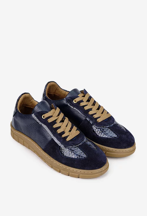 Pantofi dama bleumarin din mai multe tipuri de piele