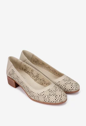 Pantofi dama crem din piele cu model perforat