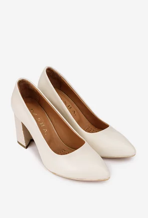Pantofi dama crem din piele naturala cu toc deosebit