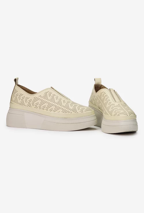 Pantofi dama din piele bej cu model perforat
