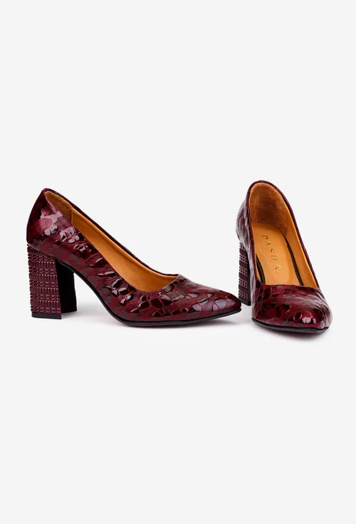 Pantofi dama din piele bordo cu model si toc deosebit