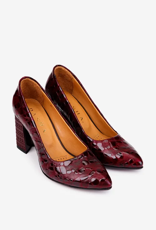 Pantofi dama din piele bordo cu model si toc deosebit