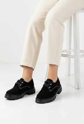 Pantofi dama din piele intoarsa neagra cu siret