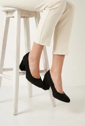 Pantofi dama din piele intoarsa neagra cu toc