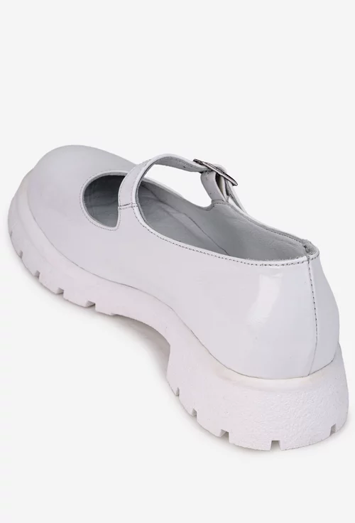 Pantofi dama din piele lacuita alba cu bareta