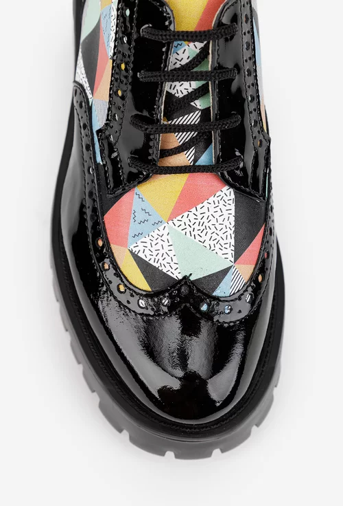 Pantofi dama din piele lacuita neagra cu detalii colorate