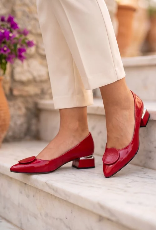 Pantofi dama din piele lacuita rosie cu ornament picture - 2