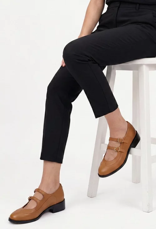 Pantofi dama din piele naturala maro cu barete