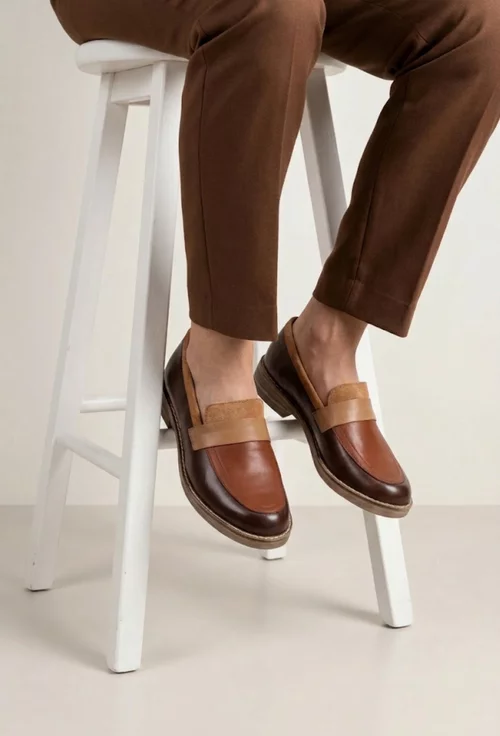 Pantofi dama din piele naturala maro cu insertie piele intoarsa