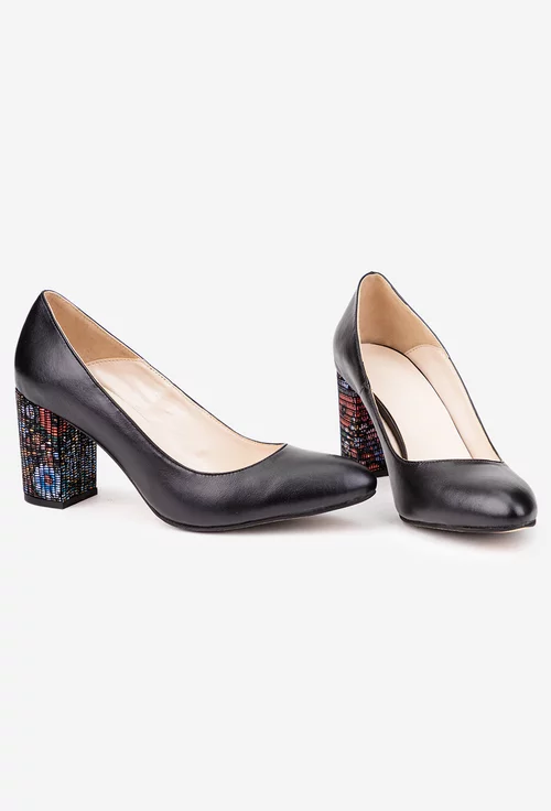 Pantofi dama din piele naturala neagra cu detalii colorate