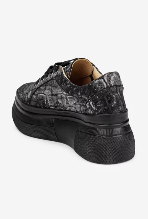 Pantofi dama din piele naturala neagra cu imprimeu si talpa inalta