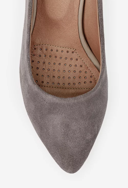 Pantofi dama grej din piele intoarsa cu toc deosebit