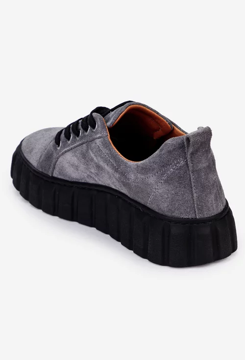 Pantofi dama gri din piele intoarsa cu siret