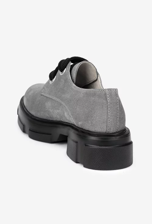 Pantofi dama gri din piele intoarsa cu siret