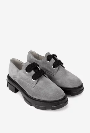 Pantofi dama gri din piele intoarsa cu siret