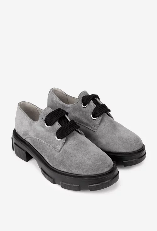 Pantofi dama gri din piele intoarsa cu siret