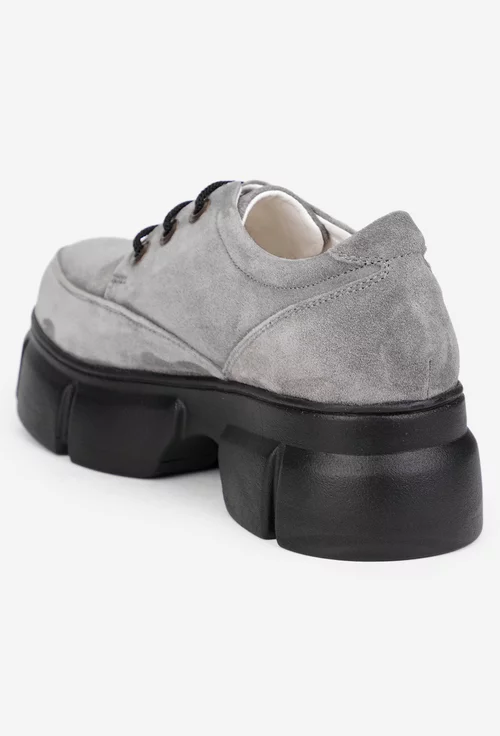 Pantofi dama gri din piele intoarsa cu siret