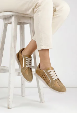 Pantofi dama maro din piele intoarsa