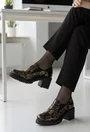 Pantofi dama negri cu model auriu din piele cu elastic in laterale