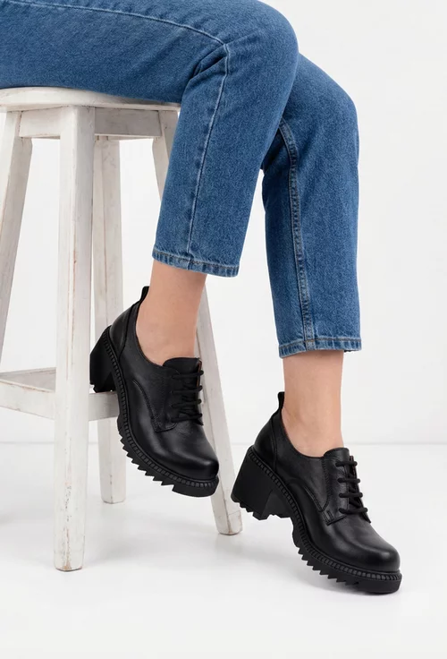 Pantofi dama negri din piele cu siret si toc gros