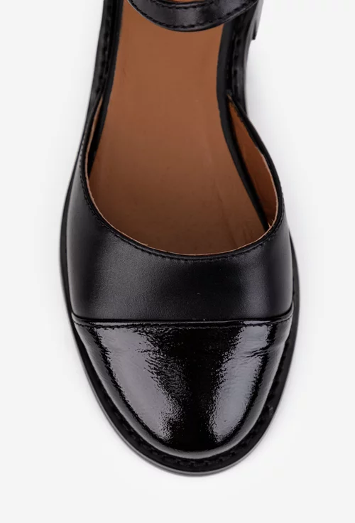 Pantofi dama negri din piele decupati pe laterale