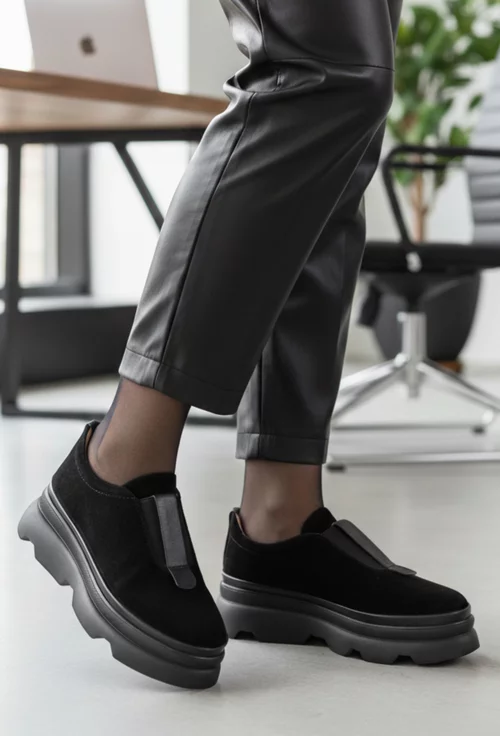 Pantofi dama negri din piele intoarsa cu elastic