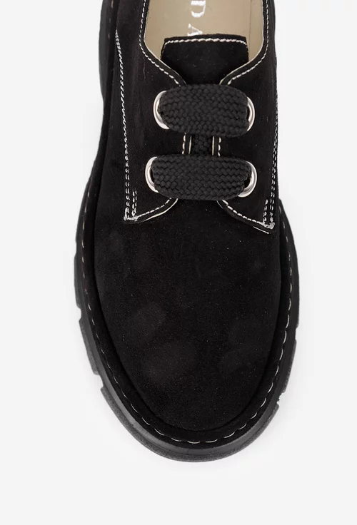 Pantofi dama negri din piele intoarsa cu siret