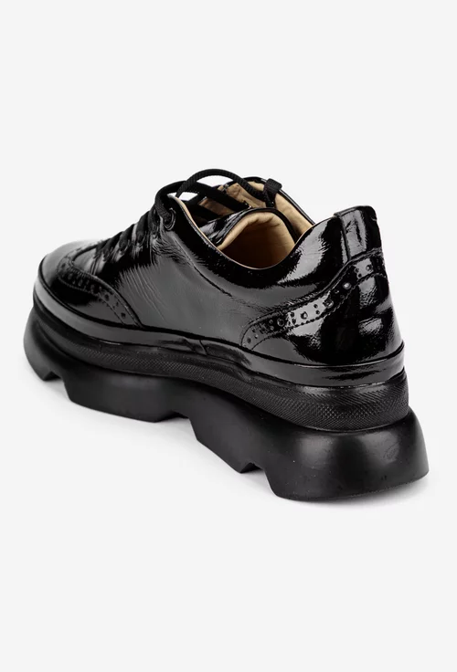 Pantofi dama negri din piele lacuita