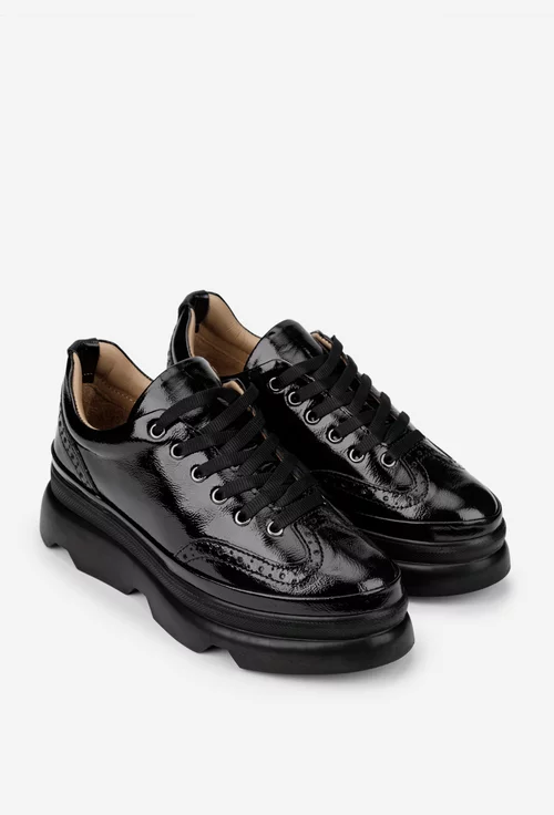 Pantofi dama negri din piele lacuita