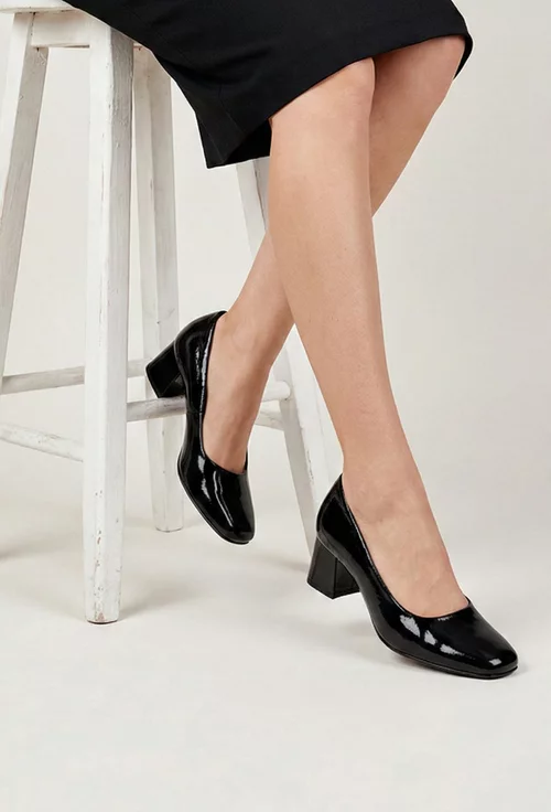 Pantofi dama negri din piele lacuita cu toc