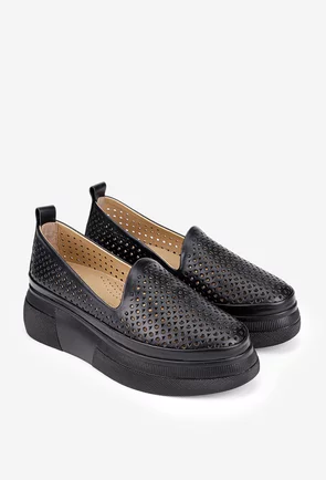 Pantofi dama negri din piele naturala cu model perforat