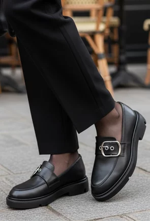 Pantofi dama negri din piele naturala cu ornament