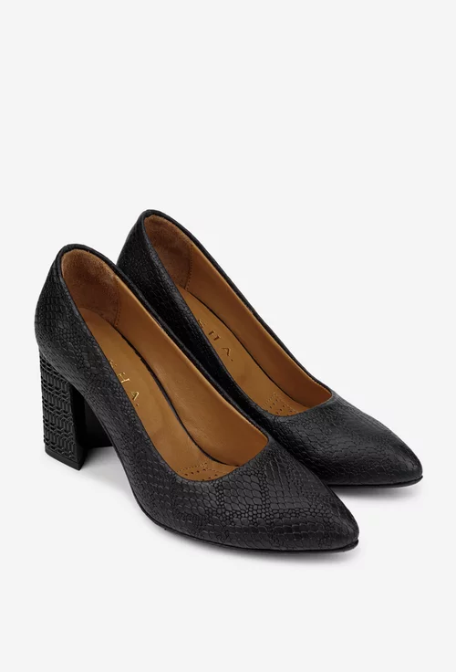 Pantofi dama negri din piele naturala cu toc deosebit si model