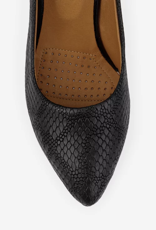 Pantofi dama negri din piele naturala cu toc deosebit si model