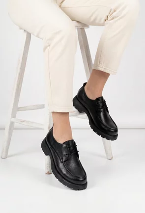 Pantofi dama negri din piele texturata cu toc mic
