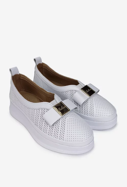 Pantofi dama NUR albi din piele naturala cu ornament