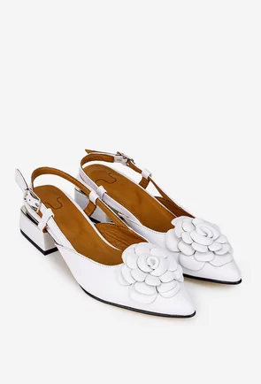 Pantofi dama NUR albi din piele naturala cu ornament floare