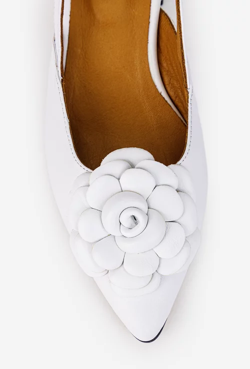 Pantofi dama NUR albi din piele naturala cu ornament floare