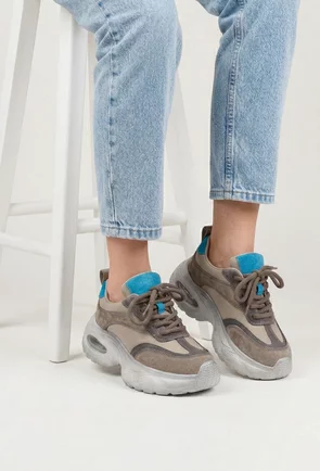 Pantofi dama NUR bej cu detalii multicolore din piele intoarsa