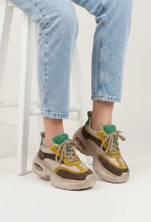 Pantofi dama NUR bej cu detalii verzi si galbene din piele intoarsa