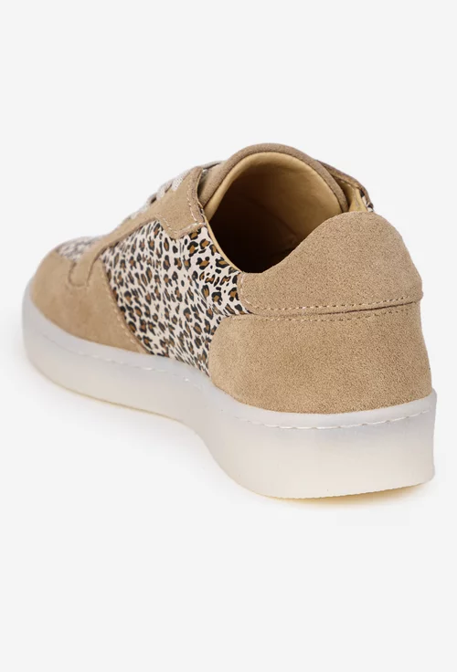 Pantofi dama NUR bej din piele intoarsa cu detalii animal print