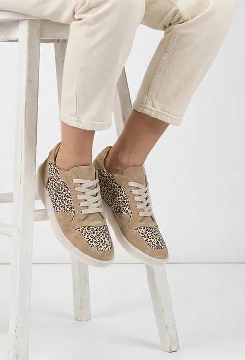 Pantofi dama NUR bej din piele intoarsa cu detalii animal print