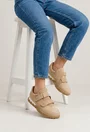 Pantofi dama NUR bej din piele intoarsa cu inchidere velcro