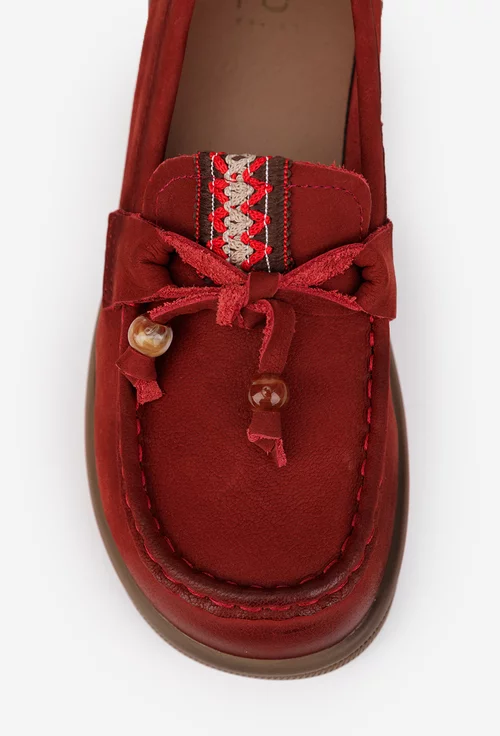 Pantofi dama NUR bordo din piele nabuc cu ornament