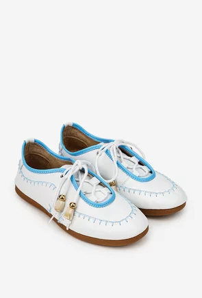 Pantofi dama NUR din piele alba cu detalii bleu